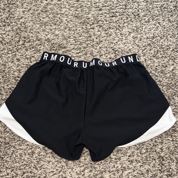 Under Armour Women's Athletic Shorts in Black and White - Picture 4 of 7